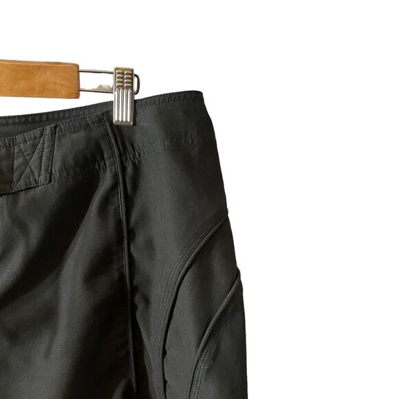 The Northface Black Quick Dry Shorts Size 10 - Picture 2 of 7
